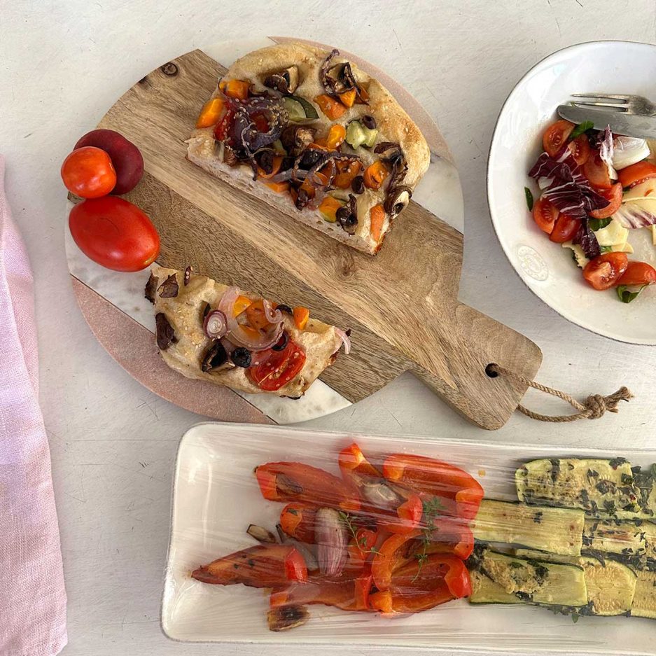 Rundes Servierbrett Holzbrett Holz Pizzabrett, Pizza Hobbykoch Küchendeko, Servierbrett kaufen im Soulbirdee Onlineshop, schöne Tischdeko, Wanddeko, Küchendeko