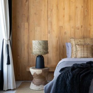 Tischleuchte Tischlampe im Beachhouse Style Moderne Tischlampe Boho Lampe für das Schlafzimmer Wohnzimmerlampe Bazar Bizar Soulbirdee Shop Schlafzimmerlampe Sideboard Lampe Strandhaus Ibiza Boho Lampe Schlafzimmer Wohnzimmerlampe Gras & Terracotta Lampe kaufen Soulbirdee Onlineshop