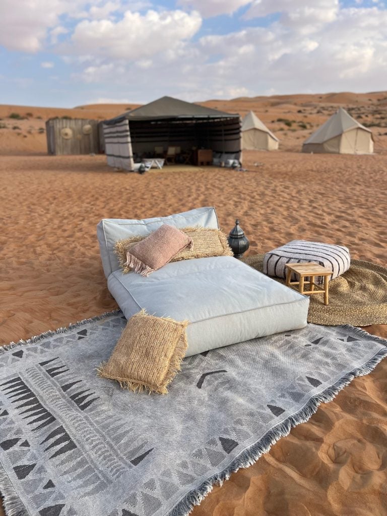 Wüstencamp touristik oman urlaub travel objekt hotel ausstattung kissen soulbirdee onlineshop taoe memories
