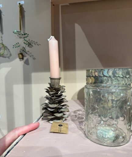 Kerzenständer Tannenzapfen